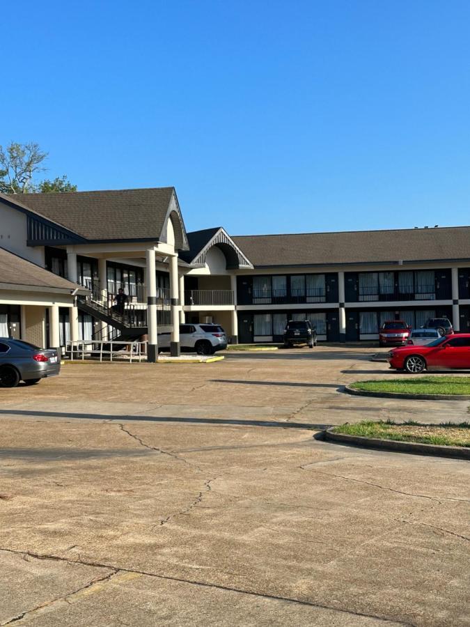 Oakdale Oakwood Inn المظهر الخارجي الصورة